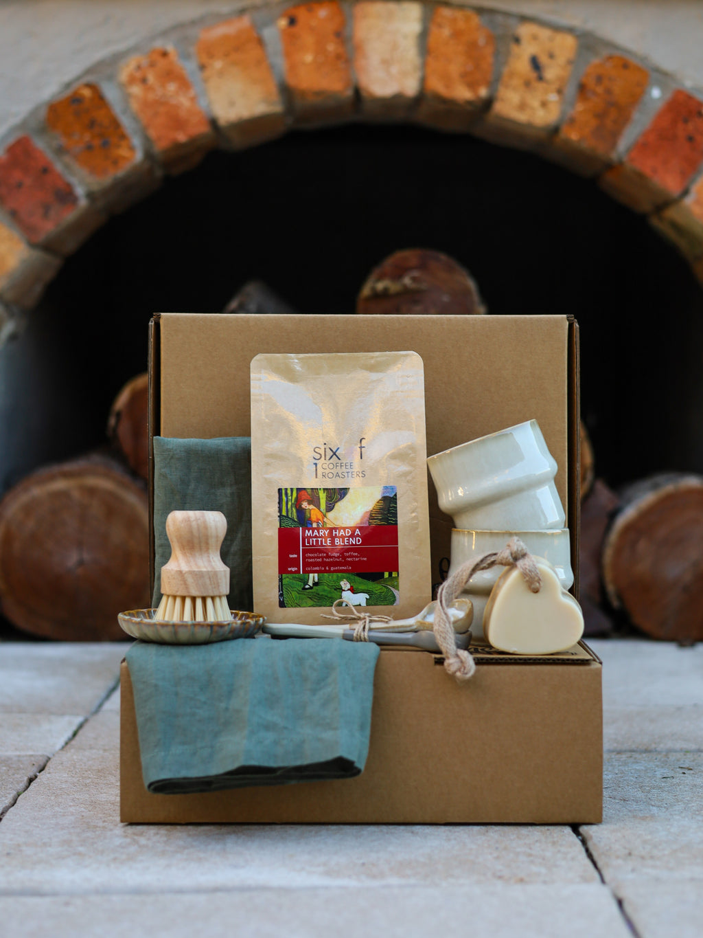 THE WELCOME HOME BOX